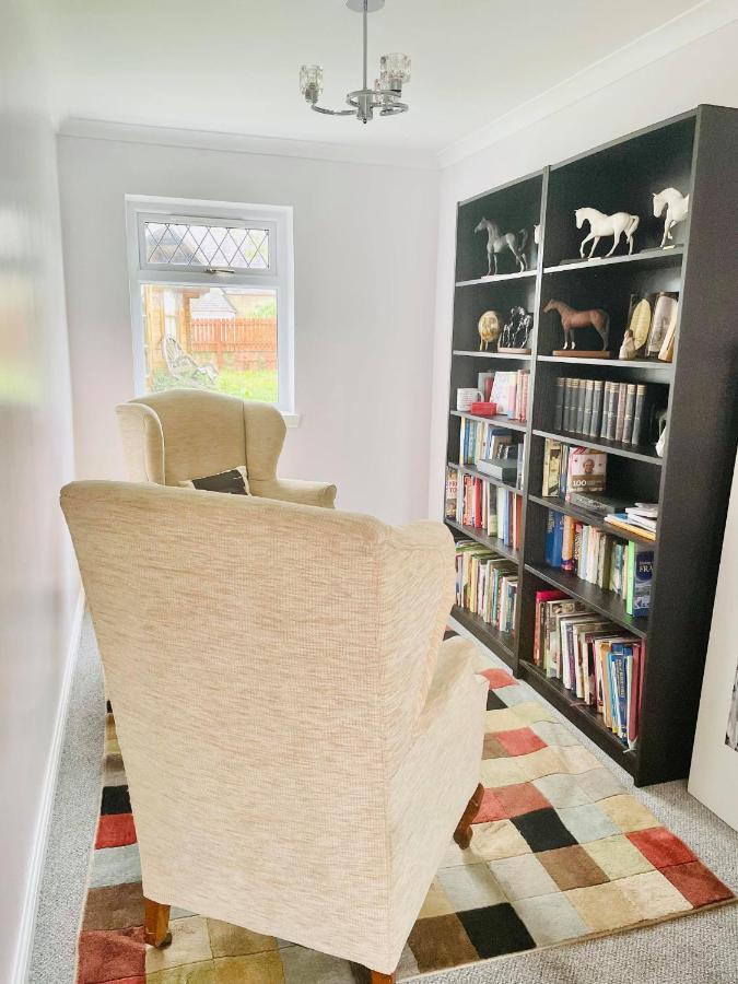 Remus B&B Lochgelly Екстериор снимка